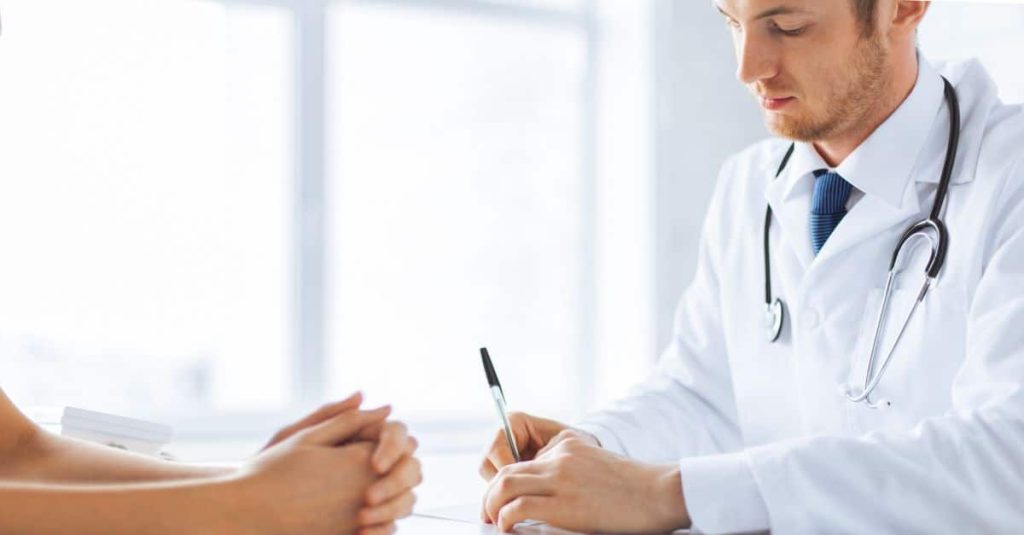 intrebari-operatie-de-implanturi-mamare