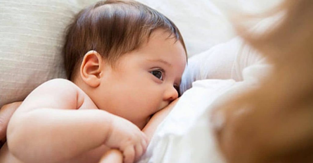 alăptarea după operația de implanturi mamare