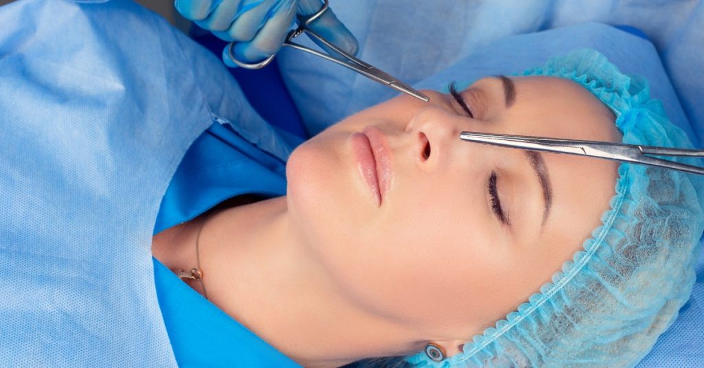 cat-costa-o-rinoplastie-in-bucuresti