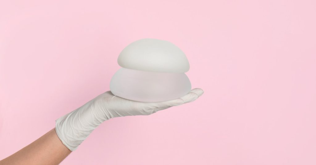 Schimbare implanturi mamare după cancer de sân